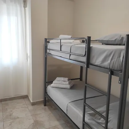 Kledia's Modern טיראנה