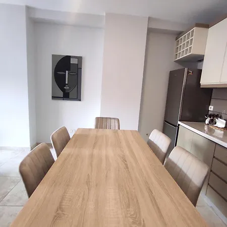 Kledia's Modern דירה *