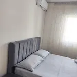 Kledia's Modern Apartamento *