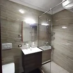 Kledia's Modern Apartamento Tirana