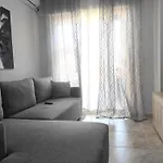 Kledia's Modern Apartamento