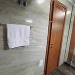 Kledia's Modern Apartamento *