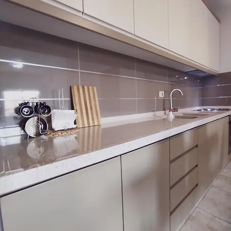 Kledia's Modern Appartement Tirana