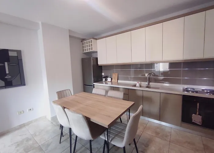 Kledia's Modern Appartamento