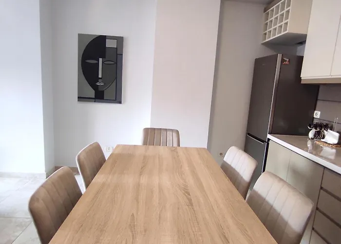 Kledia's Modern Appartamento *