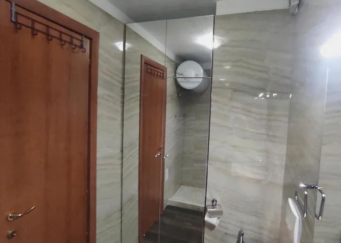 Kledia's Modern Appartamento Tirana