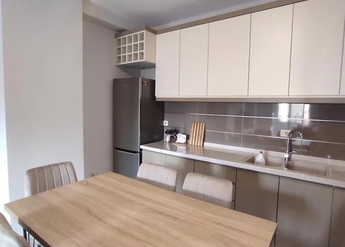 Appartamento Kledia's Modern Tirana